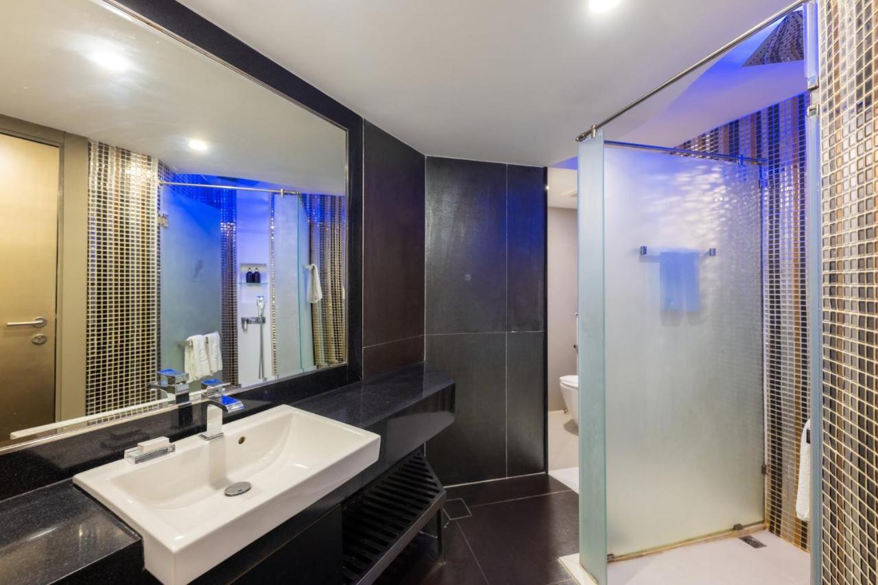Azure Hotel Pattaya Exterior foto